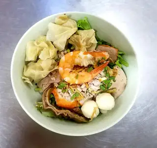 Hình ảnh Hoành thánh thập cẩm