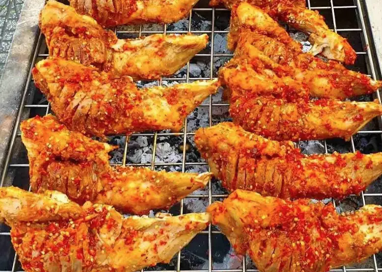 Hình ảnh Má heo nướng muối ớt