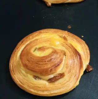 Hình ảnh Croissant nhân nho