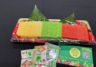 Set sashimi cá trích ép trứng Nhật Bản mix 3 màu - vàng - đỏ - xanh khoảng 180g - đồ ăn kèm - 275.000 ₫ tại Sashimi Quận 2 - Online Foods - 129A Trần Não