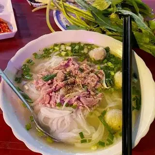 Hình ảnh Hủ tiếu bò tái