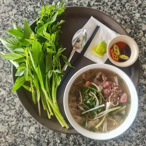Hình ảnh  Phở Tấn Phát - Trịnh Quang Nghị