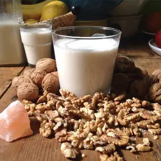 Hình ảnh Sữa óc chó yến mạch