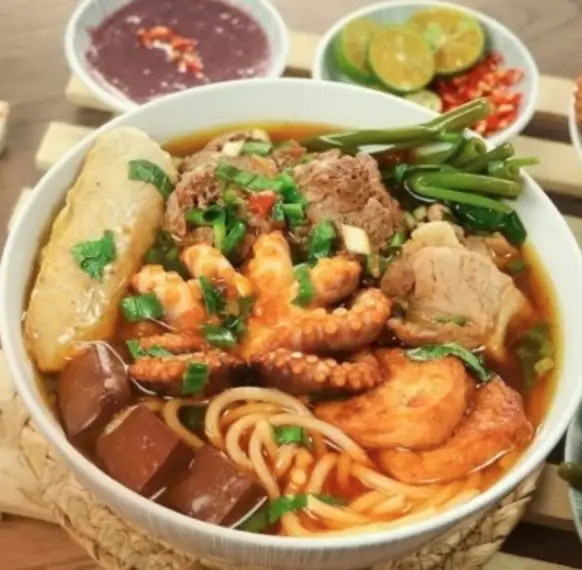 Canh bún ốc ( giá chưa bao tô) - 50.000 ₫ tại Bún Riêu Cua Hải Sản Cô Hai - Bún Riêu, Hủ Tiếu & Bánh Canh Hải Sản - Nguyễn Hữu Cảnh