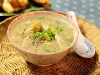 Hình ảnh Cháo cá chép đậu xanh nhỏ