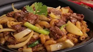 Nui xào bò - 45.000 ₫ tại Bún Xào & Mì Xào - Phạm Ngọc Thạch