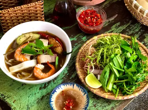 Lẩu Mắm Cô Châu - Phan Văn Trị - Lẩu & Nướng gần bạn