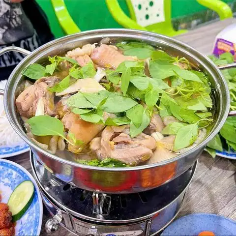 Hình ảnh Lẩu Gà Lá É Tao Ngộ Quán - Cách Mạng Tháng 8