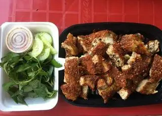 Hình ảnh Gà nướng ngũ vị