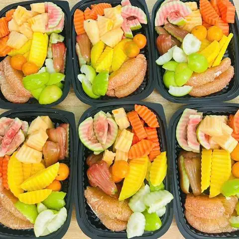 Hình ảnh Bếp Mẹ Pun - Trái Cây Cắt Sẵn Tươi Mát - Hồng Hà