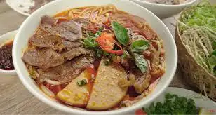 Hình ảnh Bún bò tái nạm