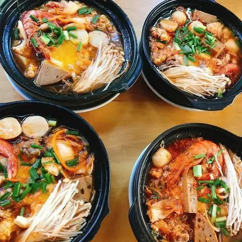 Hình ảnh Mì Cay ZoZi, Nem Nướng Nha Trang & Bánh Mì Chảo - Hoàng Công Chất