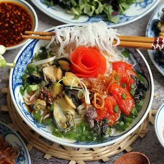 Canh bún cua ốc - 60.000 ₫ tại  Bún Riêu Tròn Đôi - Hoàng Ngân