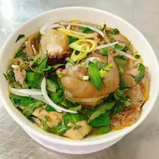 Hình ảnh Bún bò Thập Cẩm & Giò Heo