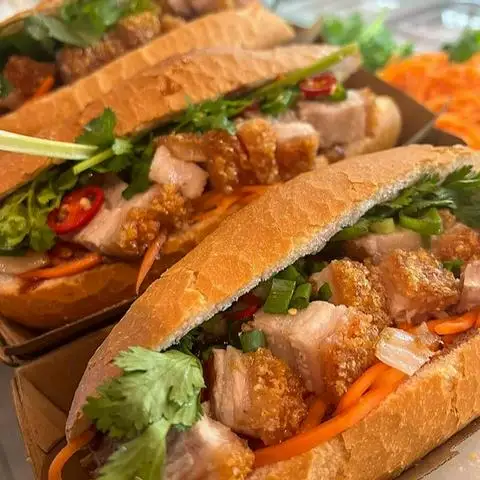 Xích Ký - Bánh Mì & Bánh Hỏi Heo Quay - Huỳnh Văn Bánh - Bánh Mì/Xôi gần bạn