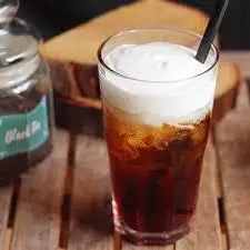 Hồng trà kem muối - 20.000 ₫ tại Tiệm Trà Long Hoa Thị - Trà Sữa & Trà - Nguyễn Văn Cừ