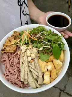 Hình ảnh Bún trộn chay