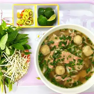 Hình ảnh Phở tái viên
