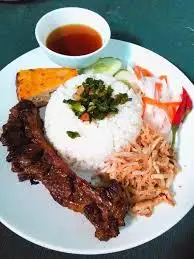 Hình ảnh Cơm sườn cọng bì