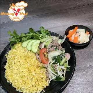 Hình ảnh Cơm rang cải bò để riêng - cốc canh