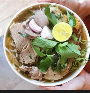 Hình ảnh Bún bò đặc biệt