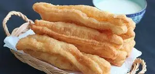 Bánh quẩy - 7.000 ₫ tại Bánh Canh Cua Khải Trinh - Tuy Lý Vương