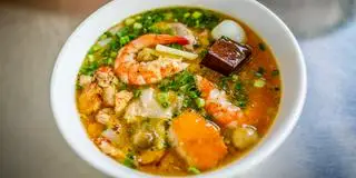 Bánh canh thịt - cua - chả cua - 62.000 ₫ tại Súp Sài Gòn - Bánh Canh Cua, Bò Bít Tết - Khánh Hội