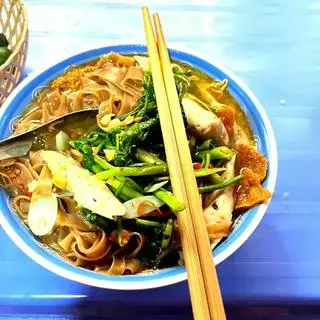 Hình ảnh Bánh đa cua bò giò