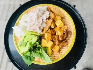 Hình ảnh Bún đậu chả cốm dồi