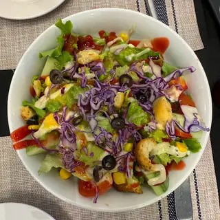 Salad trộn sốt chanh dây - Salad with passion fruit vinaigrette - 70.000 ₫ tại Res Beefsteak Kiều Đàm - Trần Xuân Soạn
