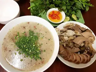 Lòng - cháo - 80.000 ₫ tại Quán Bánh Hỏi Heo Quay & Cháo Lòng Bắc - Thân Nhân Trung