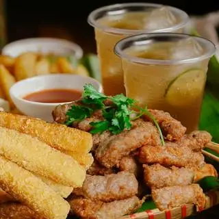 Hình ảnh Thuý Mẹt - Nem Chua Rán Tạm Thương - Nguyễn Trãi