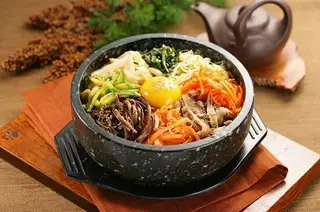 Cơm trộn truyền thống bibimbap - 55.000 ₫ tại Yangsan Korean - Quán Ăn Hàn Quốc - Điện Biên Phủ