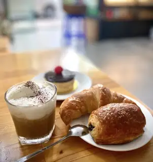 Hình ảnh Croissant nhân socola