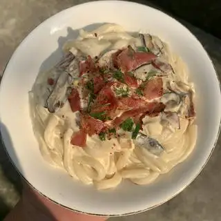 Hình ảnh Mì carbonana kem