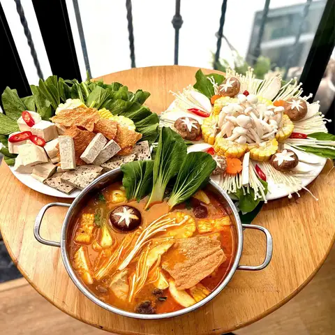 Hình ảnh EZveggie - Bánh Mì Chay & Bún Riêu Chay - Âu Cơ