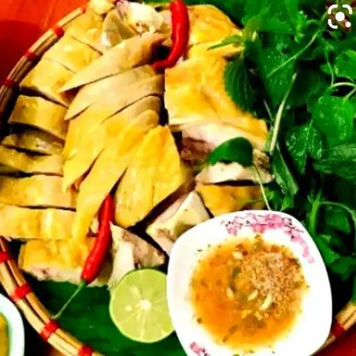 Hình ảnh Gà hấp lá chanh Chặt 1 con