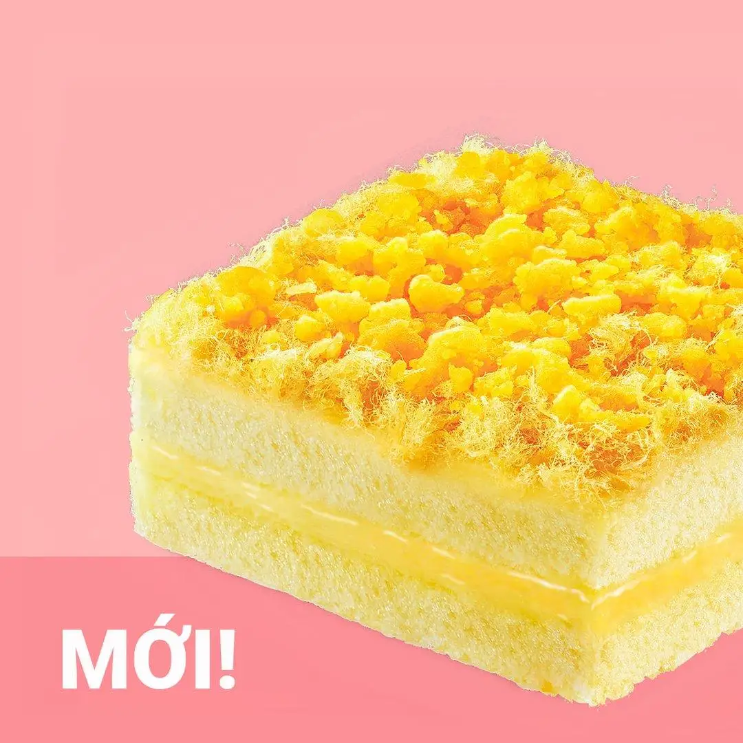 Bánh Bông Lan Trứng Muối - 39.000 ₫ tại Highlands Coffee - Trà & Cà Phê - Saigon Royal