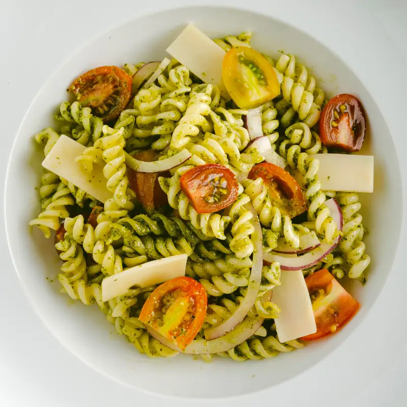 Xà Lách Nui Thịt Gà (Chicken Pesto Fusilli Salad) - 110.000 ₫ tại Nosh Sandwiches - Midtown