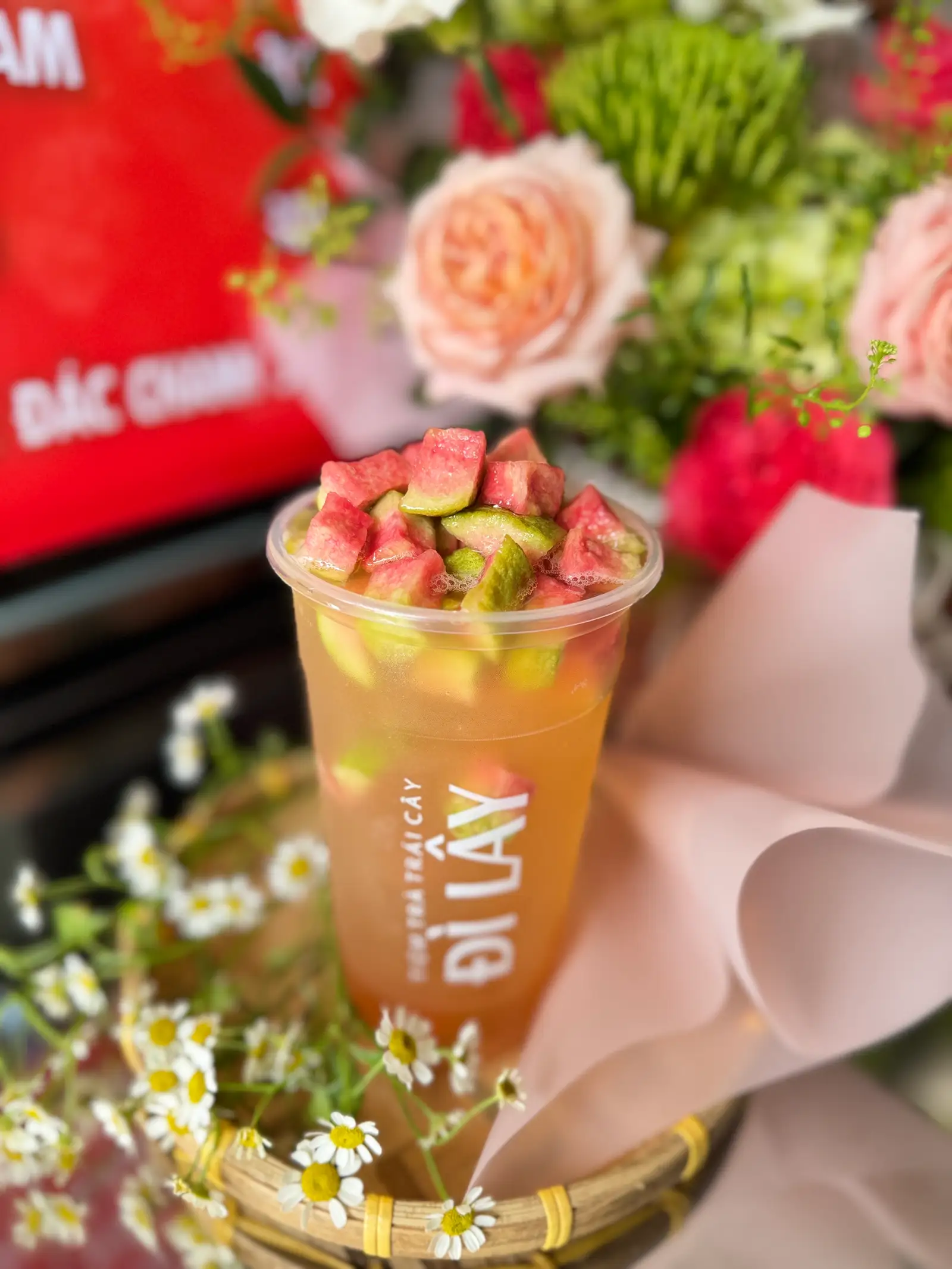 Trà Ổi Hồng - 700ml - 49.000 ₫ tại Tiệm Trà Trái Cây ĐÌ LÂY - Phan Xích Long