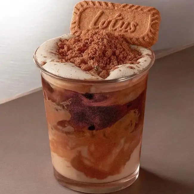 Hình ảnh Houjicha LATTE KEM ⓈⓀ Caramel & Bánh Lotus Biscoff (Ngọt)