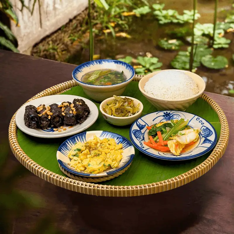 Set Cơm Chả Lá Lốt - 82.000 ₫ tại Cơm Nhà Express - Cơm Ship Văn Phòng & Cơm Phần - Hoa Sữa