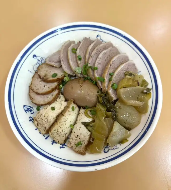 Hình ảnh 卤鸭饭 Cơm vịt phá lấu
