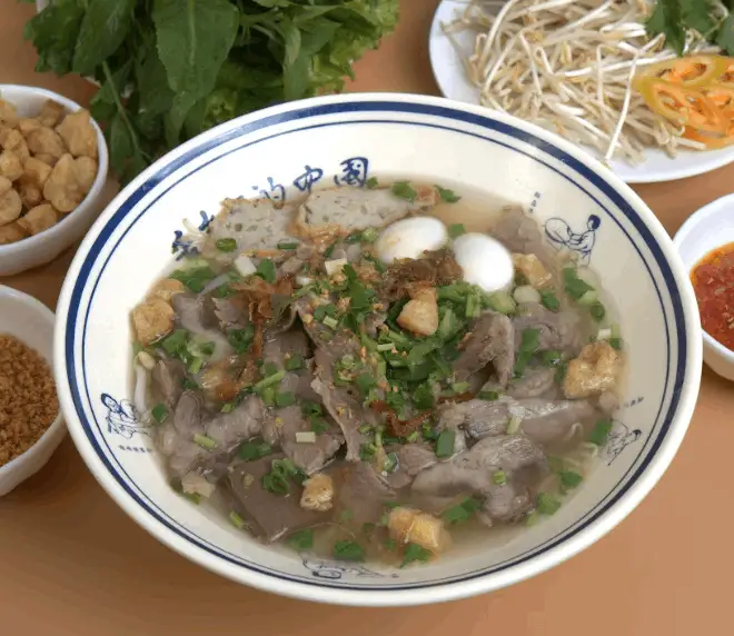 Hình ảnh 熟牛腩粉 Phở nạm bò