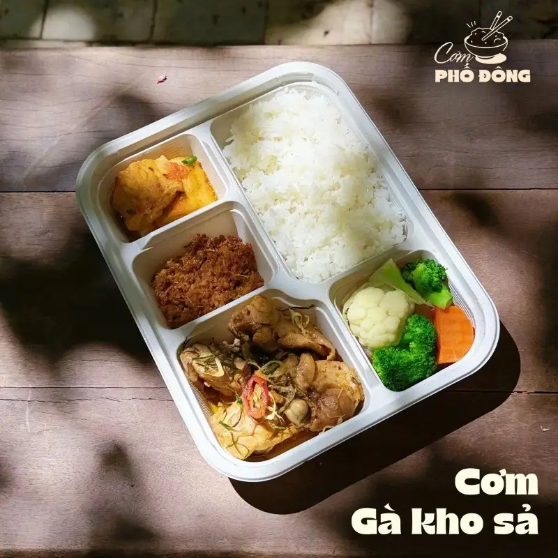 Hình ảnh Cơm Gà kho sả