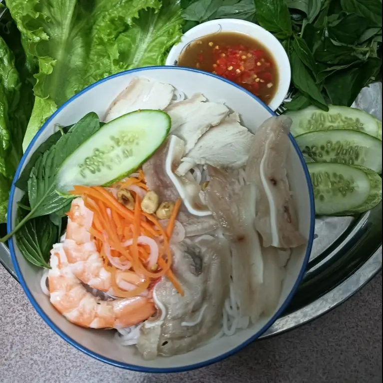 Hình ảnh bún mắm nêm+ trà tắt 