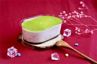 Hình ảnh Rau câu sợi giòn vị Cafe mix lá dứa