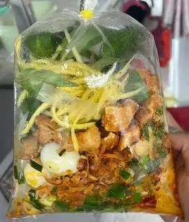 Hình ảnh bánh tráng thập cẩm full topping tóp mỡ