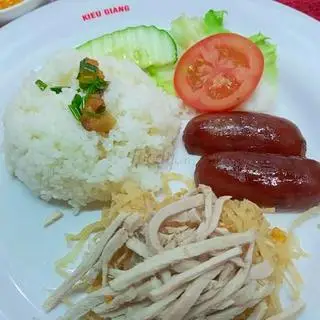 Hình ảnh Cơm bì lạp xưởng + tặng canh (SL có hạn)