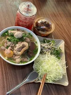 Hình ảnh tô đầy đủ 